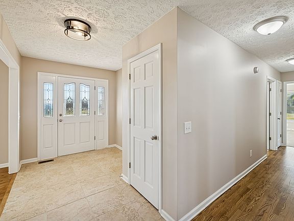 5th image of 353 Branham Mill Rd