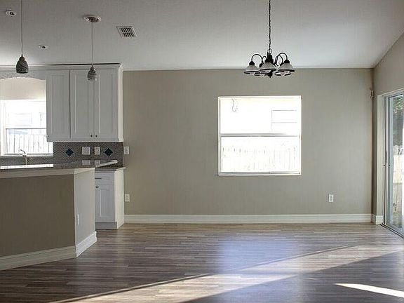 3rd image of 1507 E Idlewild Ave