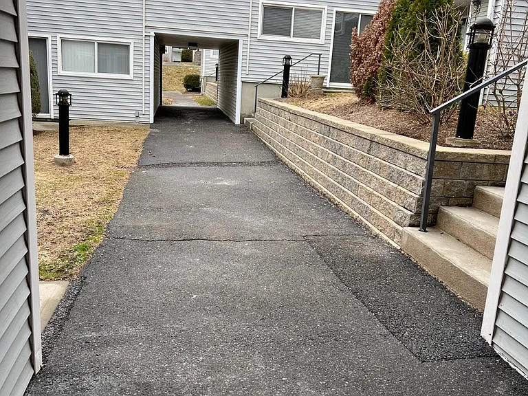 208 Harris Rd #DA2 — Photo 2