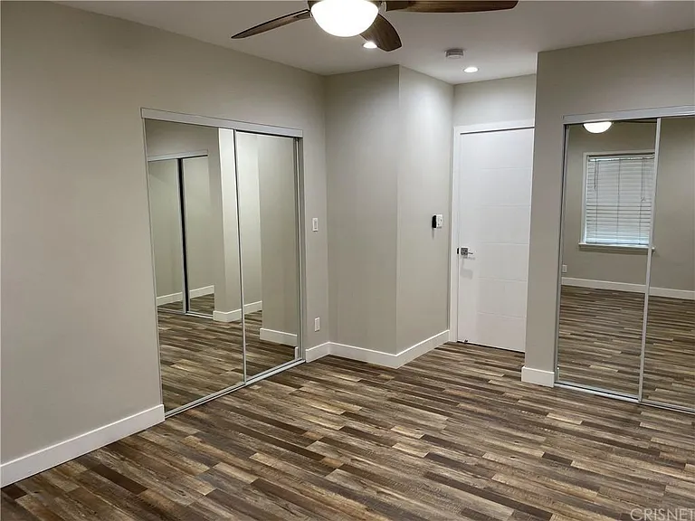 6824 Tobias Ave — Photo 13