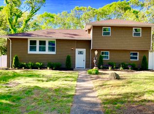 1 Lolly Ln, Centereach, NY 11720