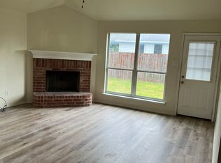 405 Stirling Rd, Rhome, TX 76078