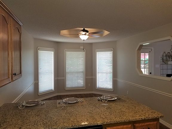 Tray ceiling dining room