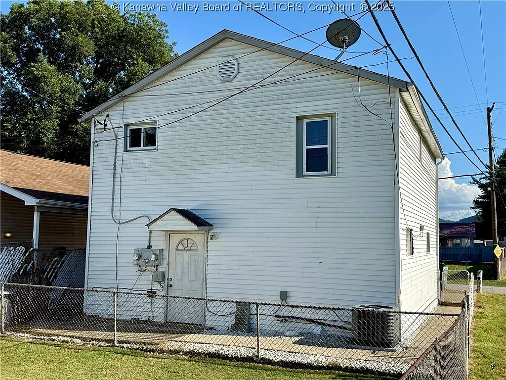 1 bed, 500 sqft, $1,200 — Photo 2