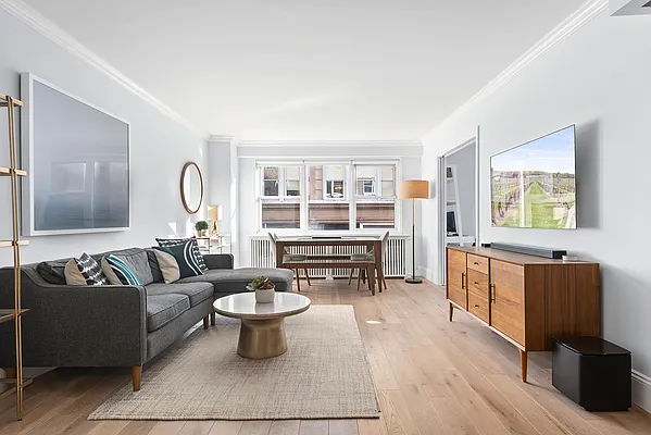 Sold by Compass | media 1