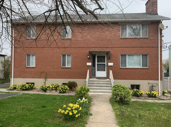 52 Webb Ave, Stamford, CT 06902