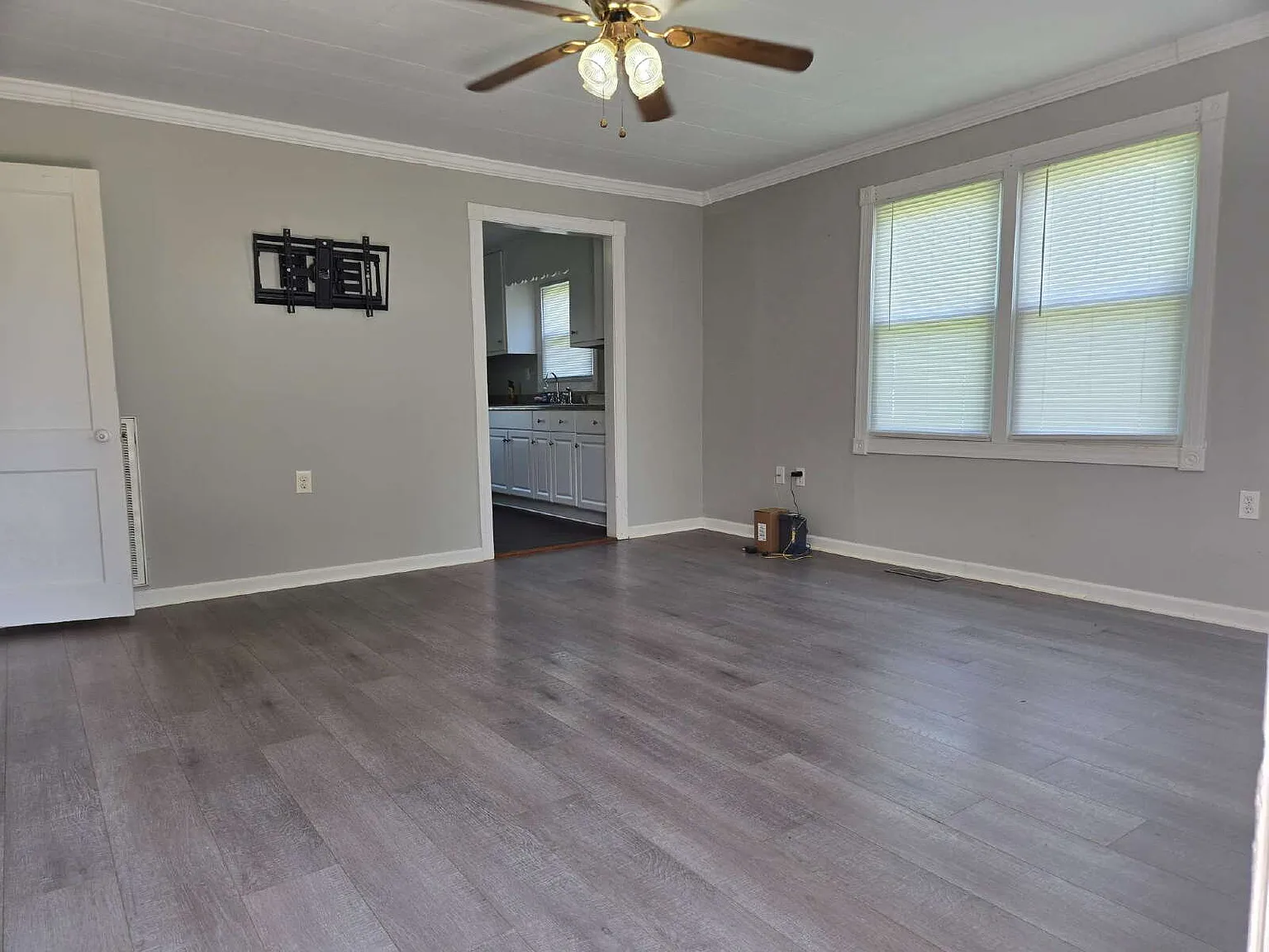 2 bed, 1.0 bath, 840 sqft, $1,100 — Photo 4