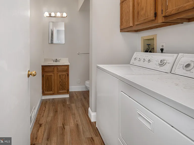 191 Jonathan Dayton Ct — Photo 19