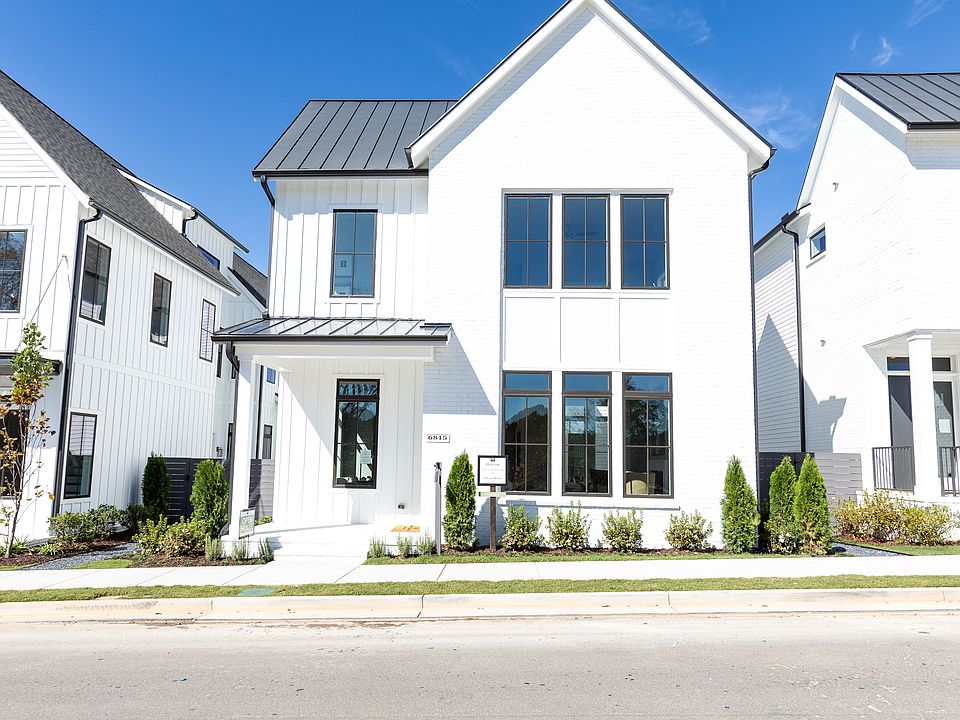 Photos are of model home, not actual home. Features may vary.
