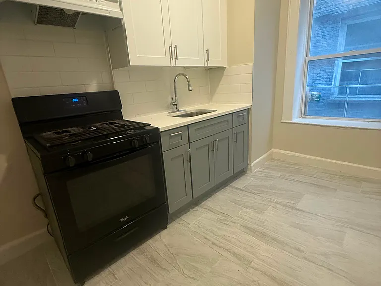 691 Elizabeth Ave #24B — Photo 5