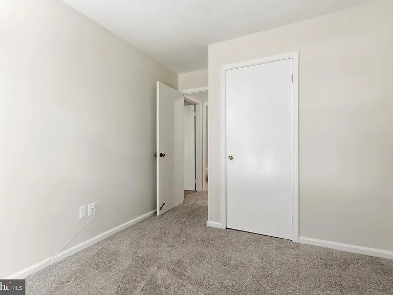 7691 Northern Oaks Ct — Photo 19