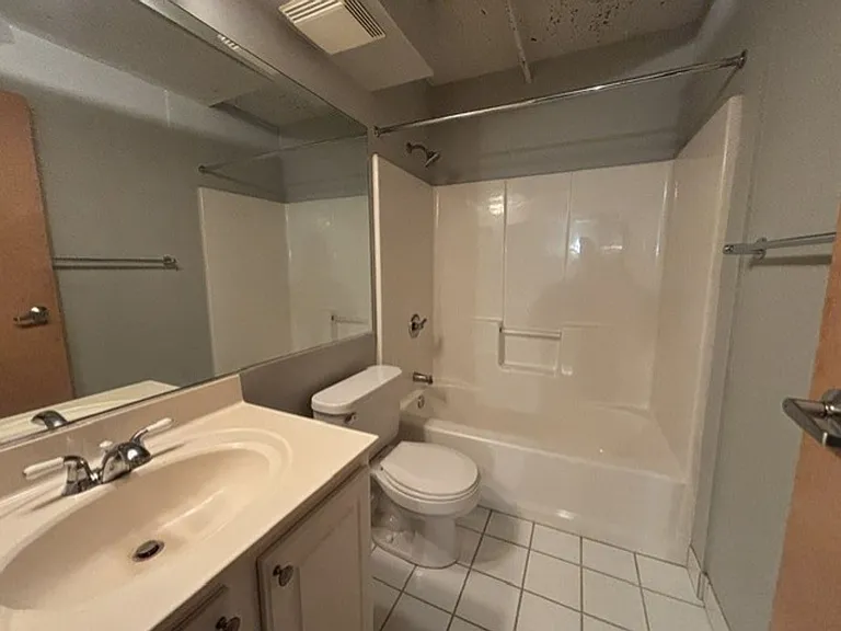 Bridgeview Apartments — Photo 51