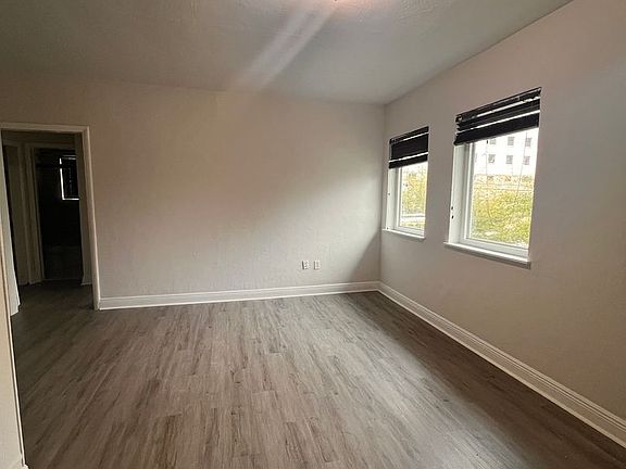 4th image of 101 Antiquera Ave #8