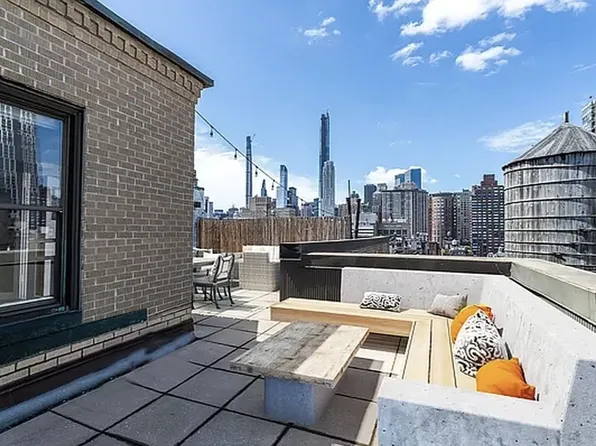 40 West 72nd Street 17B image 2 of 10