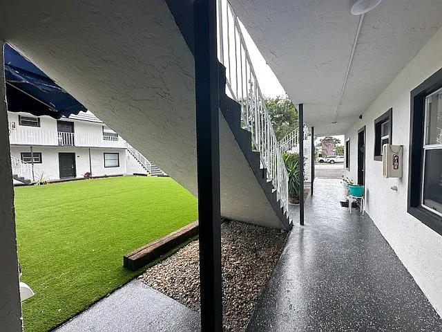 1413 N Dixie Hwy #2 — Photo 11