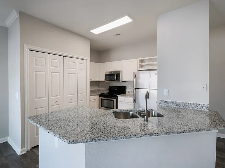 Castle Hills Townhomes — Photo 17