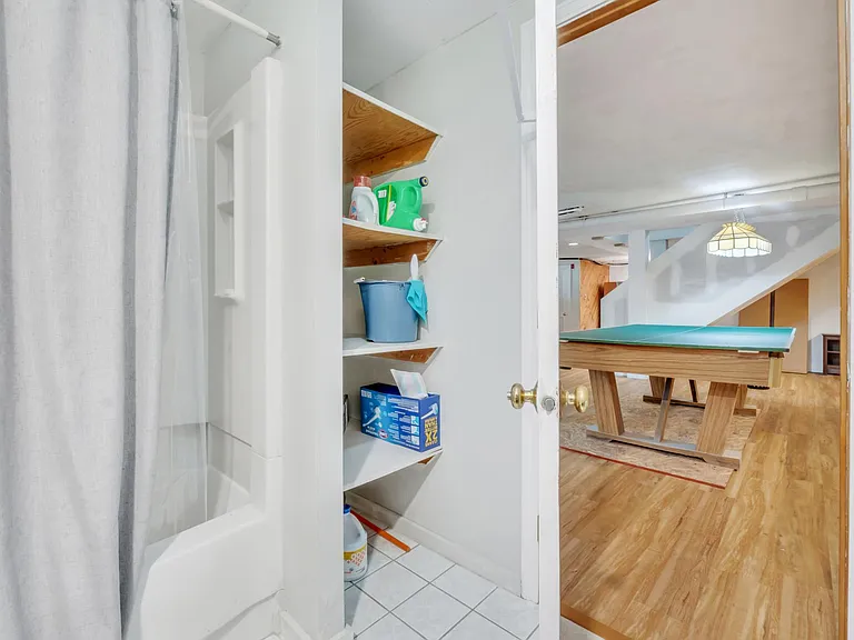 13 Dean Rd — Photo 34