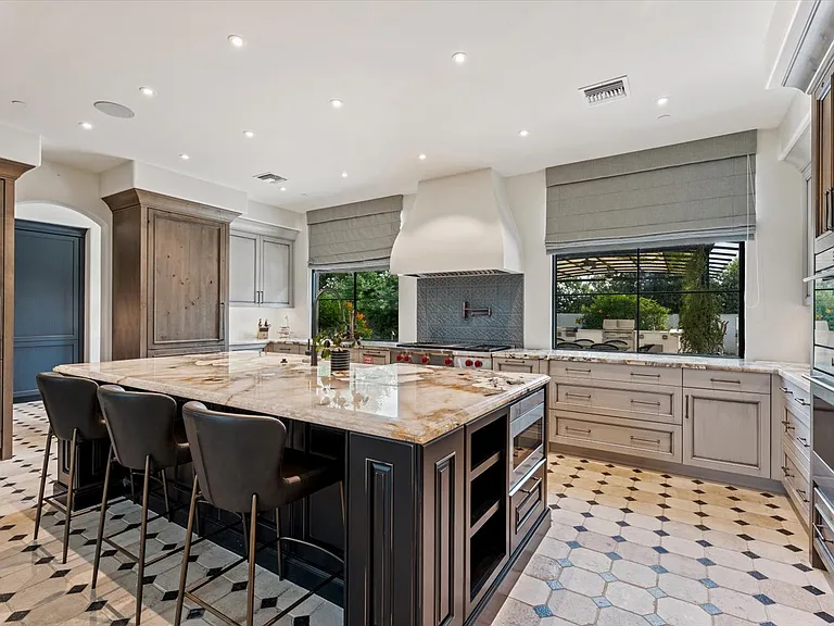 6717 E Solano Dr — Photo 24