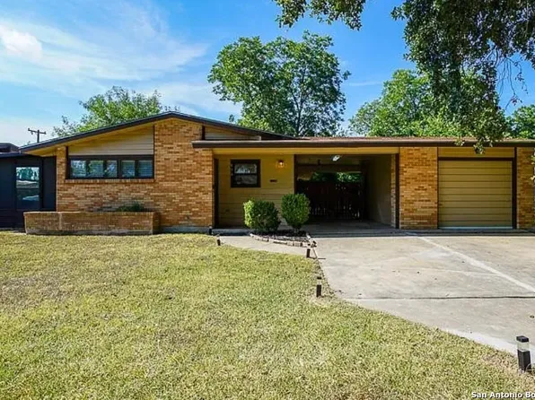 834 Karen Ln, San Antonio, TX 78218