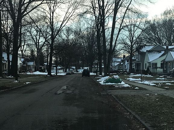 4th image of 1111 N Blair Ave