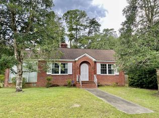 303 Elizabeth St, Walterboro, SC 29488