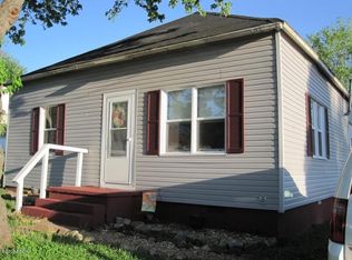 309 McLean, Rosiclare, IL 62982