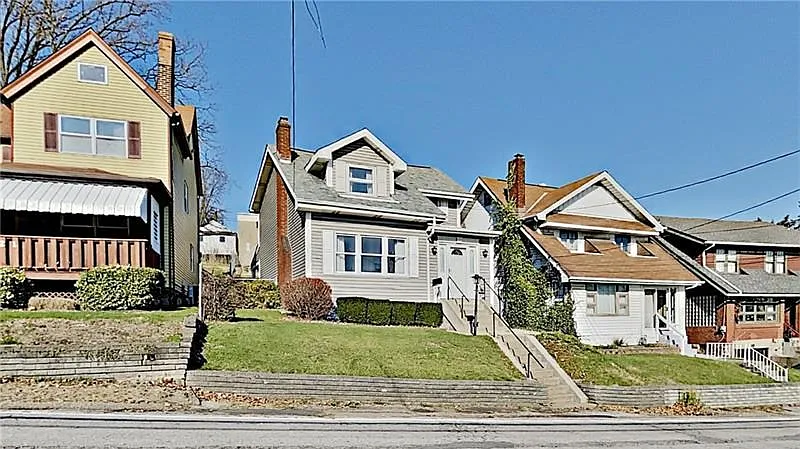 125 Ivory Ave photo 1