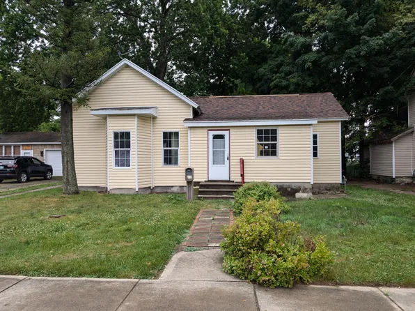 108 N Mill St, Dowagiac, MI 49047