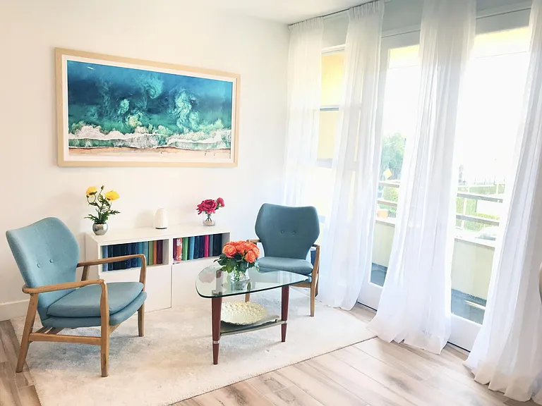 Master retreat lounge area