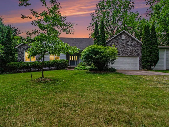 10755 Quigley Rd, Dexter, MI 48130