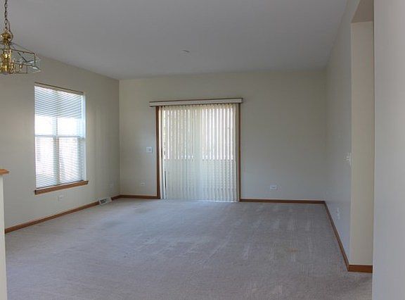 4th image of 3008 Hunt Club Ct