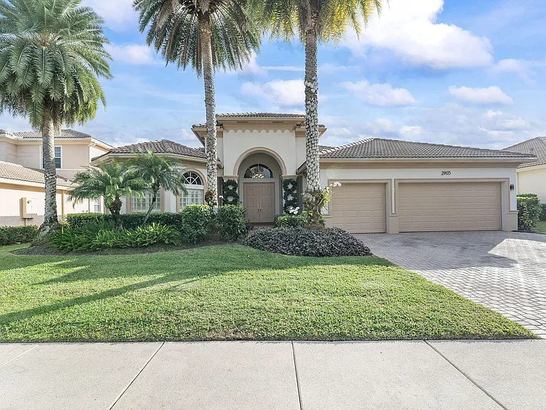 2903 Fontana Ln — Photo 52