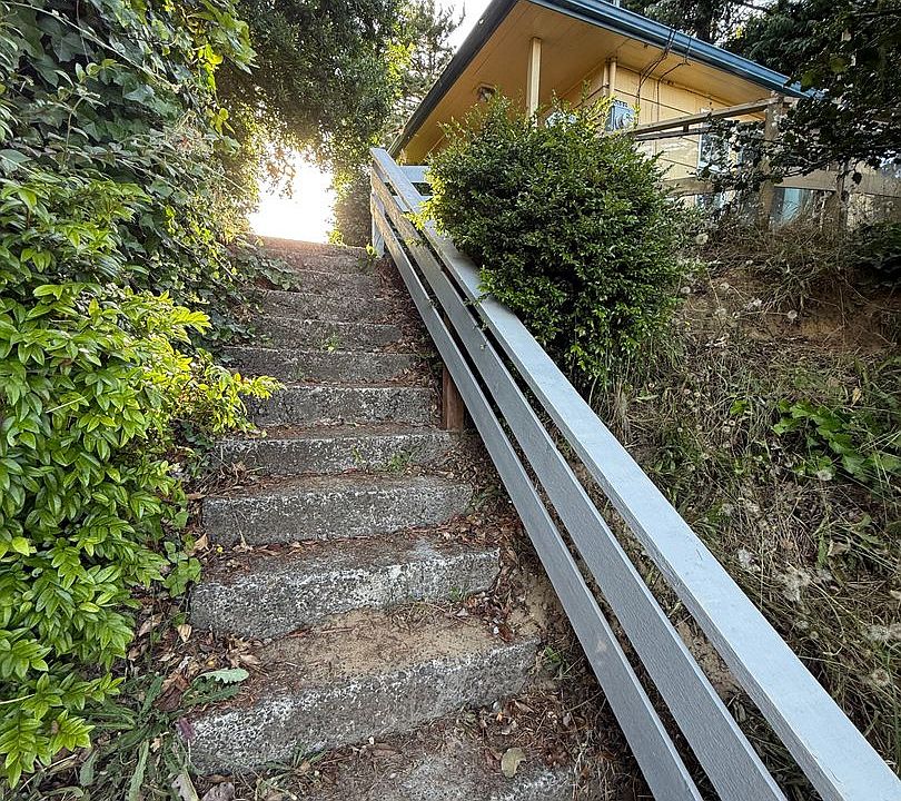 Building Photo 3