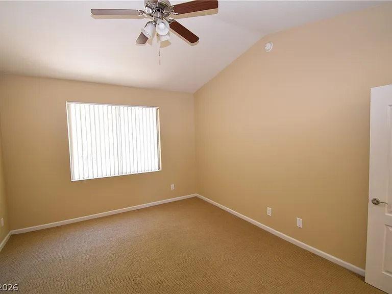 1613 Queen Victoria St #103 — Photo 20