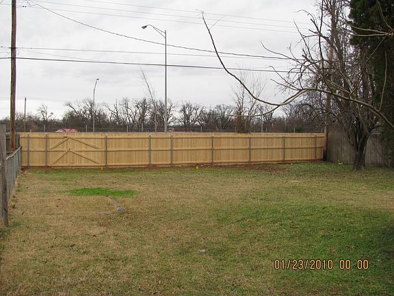 5th image of 4365 Woodedge Dr