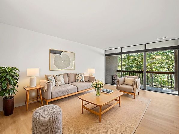 1656 Parkcrest Cir APT 301