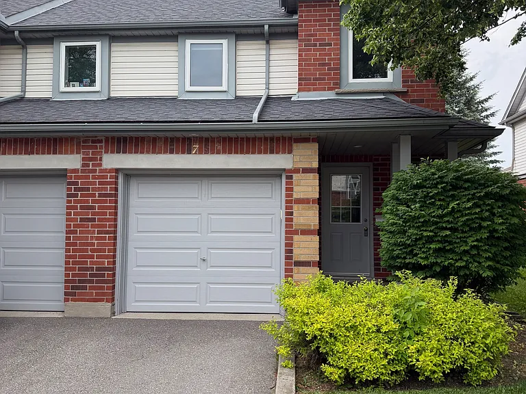 920 Edinburgh Rd S #7 — Photo 1