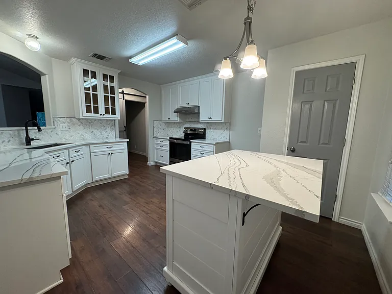 208 Latigo Ln — Photo 7