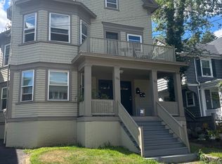 154 Taber Ave #2R, Providence, RI 02906