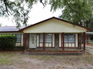 709 Bacon Rd, Hinesville, GA 31313