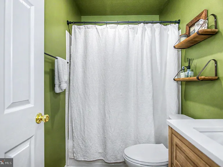 510 Lilac Ter NE — Photo 29
