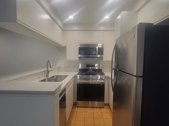 3rd image of 4220 Arch Dr APT 7