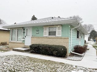 4858 N 88th St, Milwaukee, WI 53225