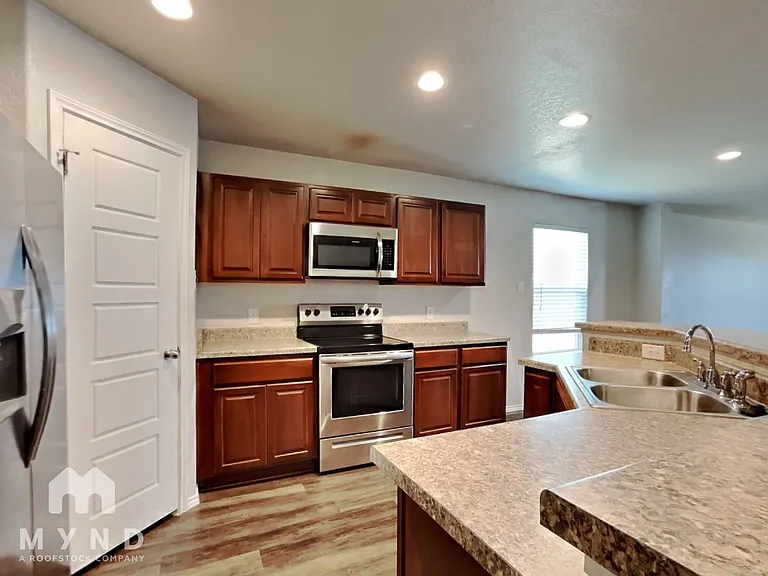 3914 Colemans Run — Photo 7