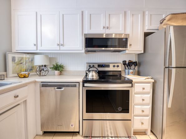 1010 N Toombs St APT 4