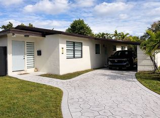 8801 SW 21st St, Miami, FL 33165