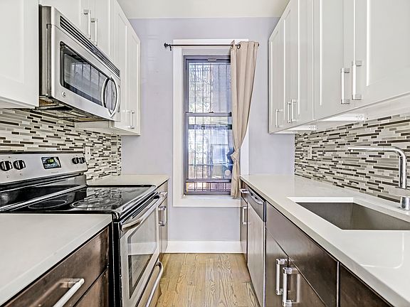 5th image of 35 Clarkson Ave APT 2A