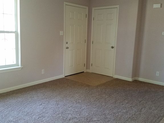 3rd image of 150 Willee Dr