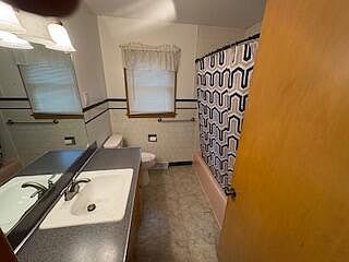 5th image of 3115 Northwood Dr