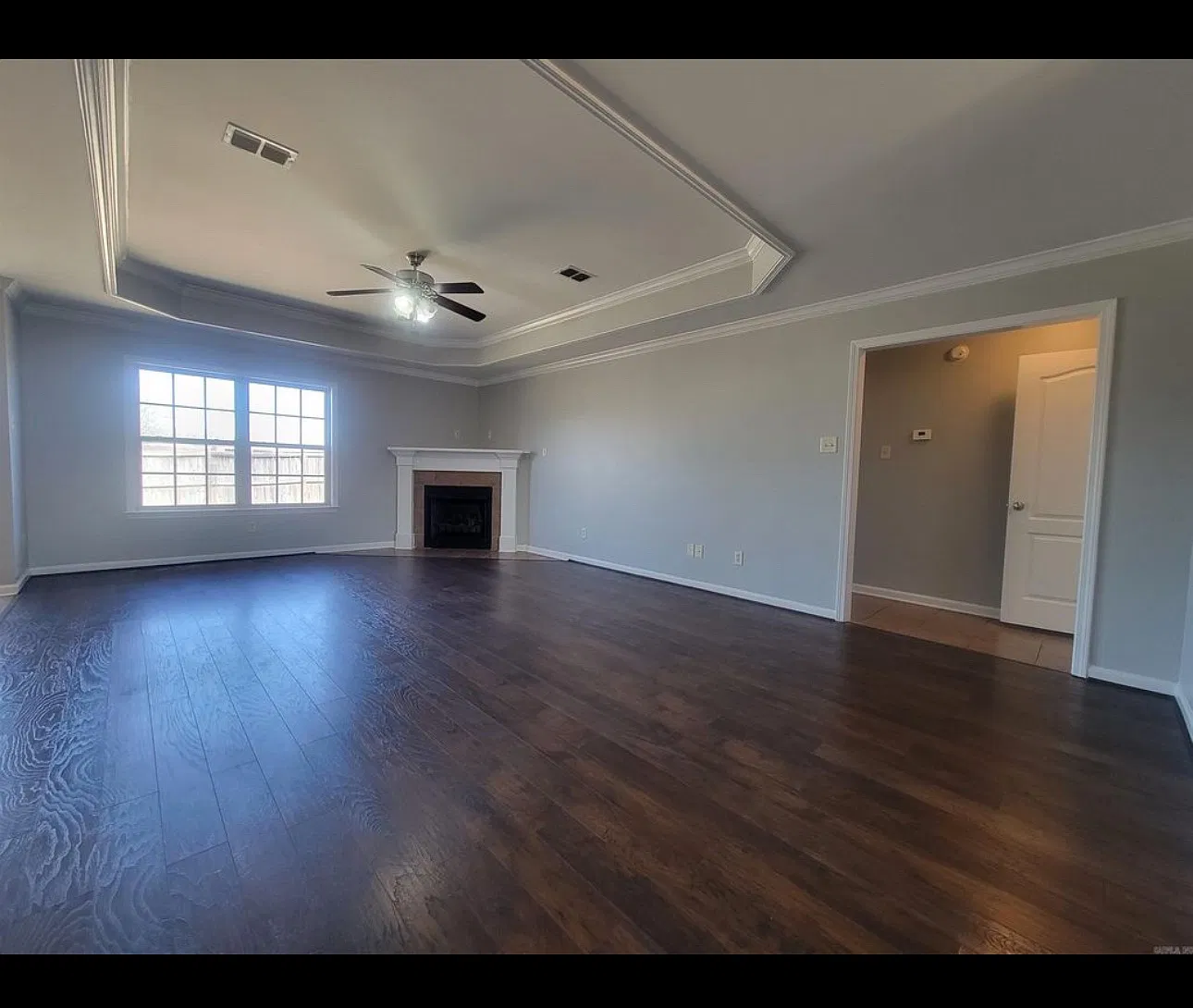 4 bed, 1842 sqft, $2,000 — Photo 2